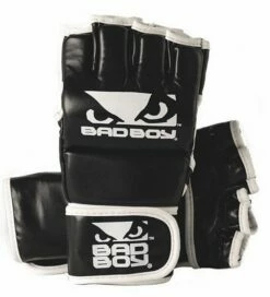 Bad Boy MMA Gloves With Thumb Nero-Bianco