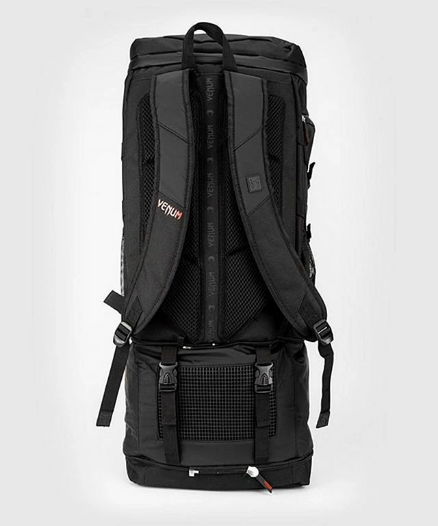 Venum Challenger Xtrem Evo BackPack Nero-Rosso - immagine 2