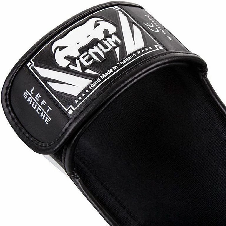 Venum Elite Standup Shinguards Nero-Bianco - immagine 2