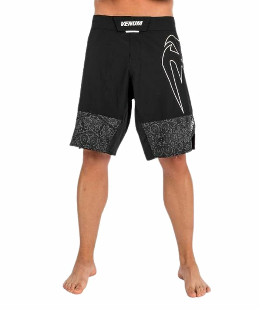 Venum Fightshorts Light 4.0 Nero-Bianco