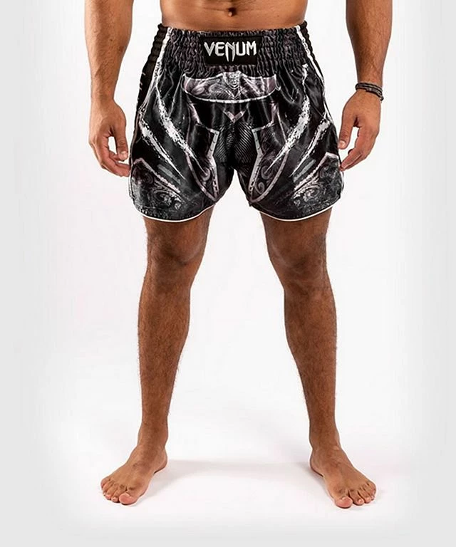 Venum GLDTR 4.0 Muay Thai Shorts Nero