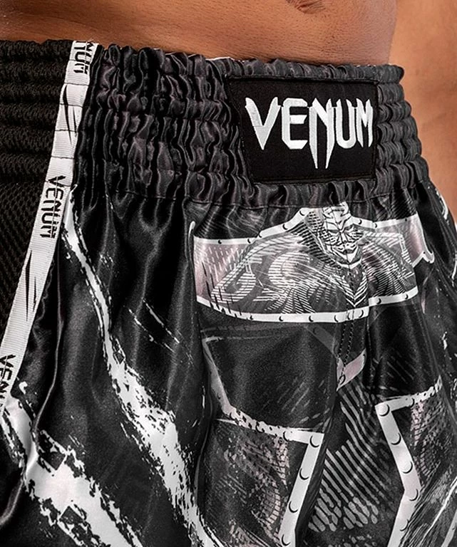 Venum GLDTR 4.0 Muay Thai Shorts Nero - immagine 6
