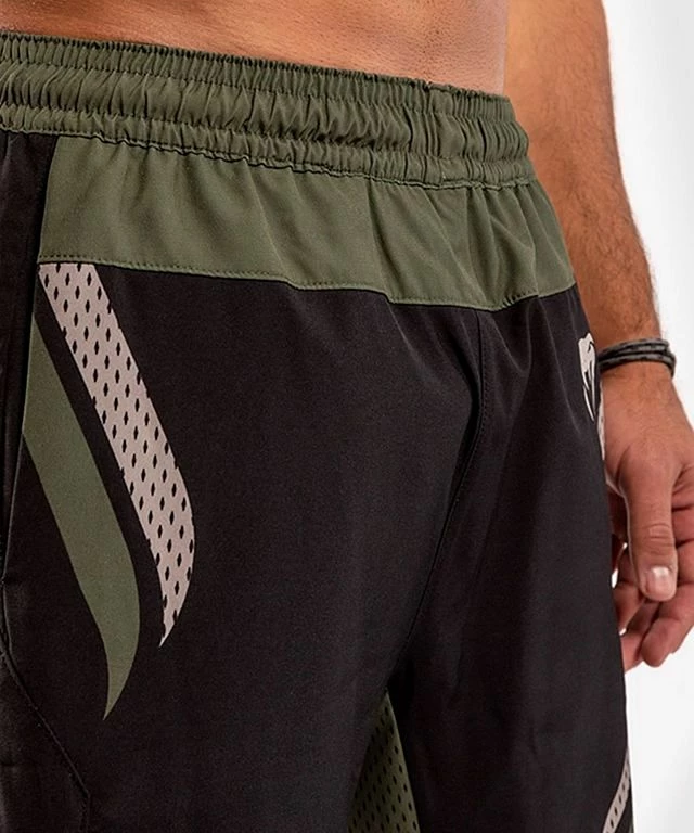 Venum ONE FC Impact Training Shorts Nero-Verde - immagine 5