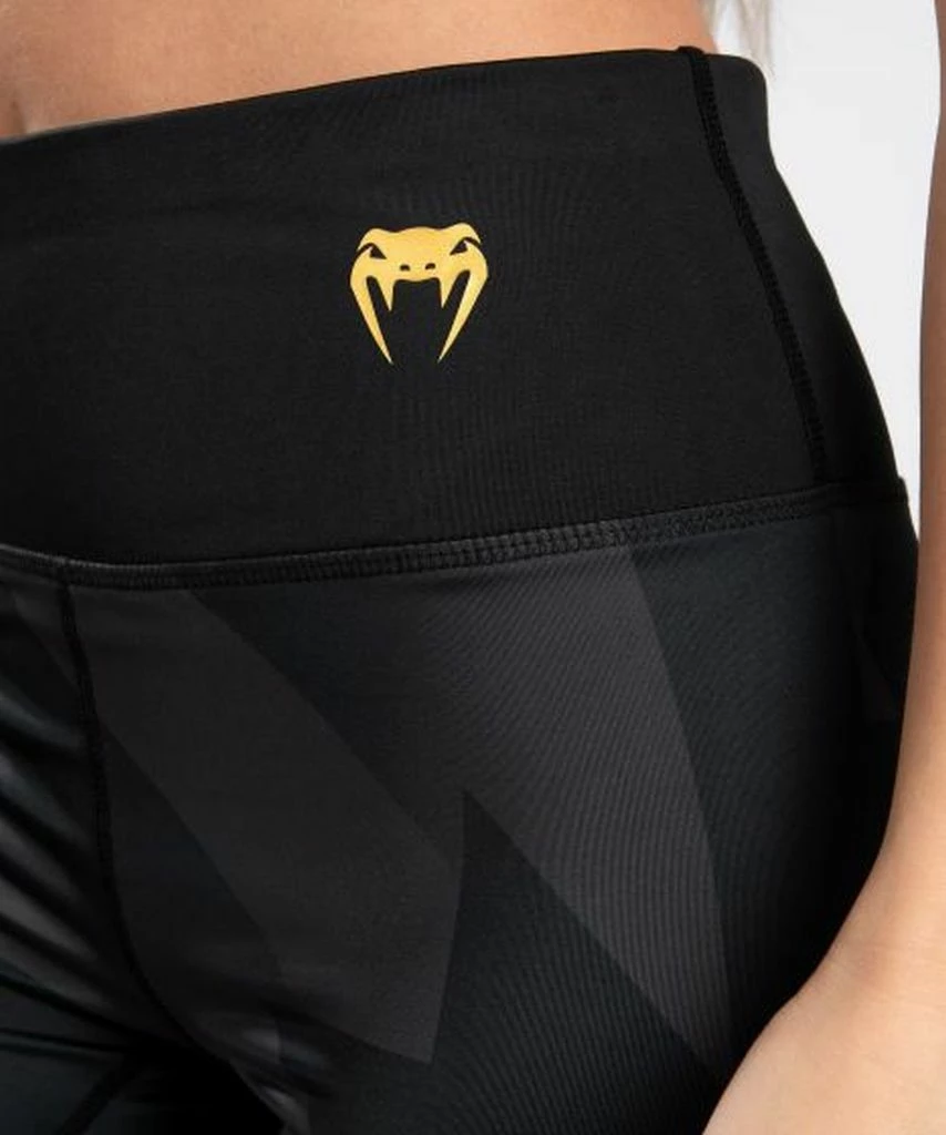 Venum Razor Compression Shorts - For Women Nero-Oro - immagine 3