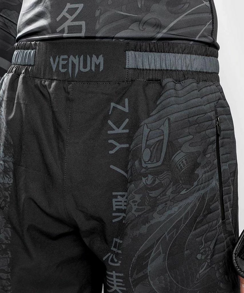 Venum YKZ21 Training Short Nero-Nero - immagine 3